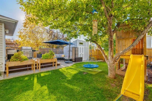 33 River Rock Crescent Se, Calgary, AB - Outdoor With Deck Patio Veranda