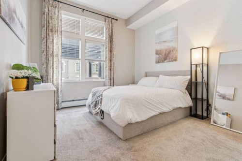 115-10 Mahogany Mews Se, Calgary, AB - Indoor Photo Showing Bedroom