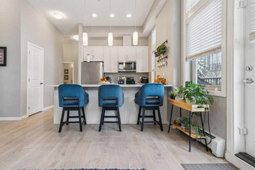 115-10 Mahogany Mews Se, Calgary, AB - Indoor Photo Showing Kitchen With Upgraded Kitchen