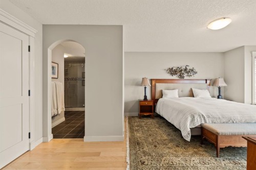 353 Discovery Ridge Boulevard Sw, Calgary, AB - Indoor Photo Showing Bedroom