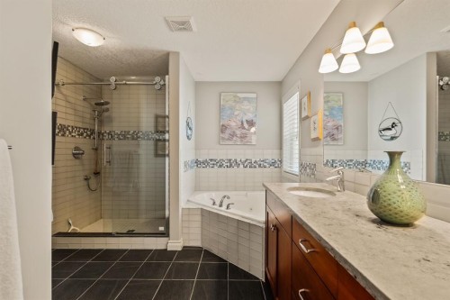 353 Discovery Ridge Boulevard Sw, Calgary, AB - Indoor Photo Showing Bathroom