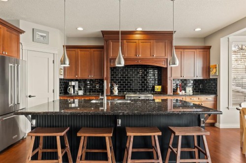 353 Discovery Ridge Boulevard Sw, Calgary, AB - Indoor Photo Showing Kitchen With Double Sink