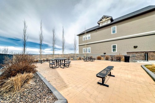 637-101 Sunset Drive, Cochrane, AB - Outdoor