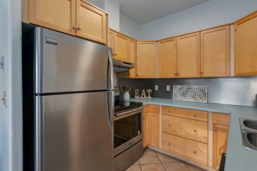 1106-1514 11 Street Sw, Calgary, AB - Indoor Photo Showing Kitchen