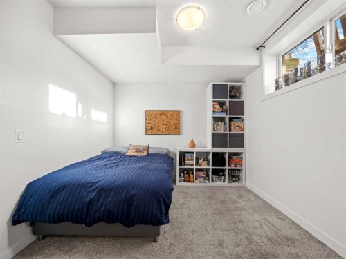 1883 47 Street Nw, Calgary, AB - Indoor Photo Showing Bedroom