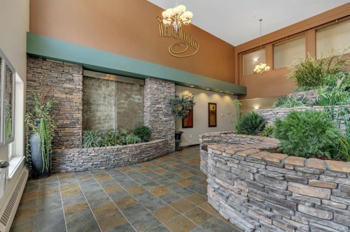 202-10 Discovery Ridge Close Sw, Calgary, AB - Indoor Photo Showing Other Room