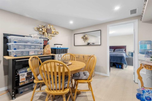 4612 Fortune Road Se, Calgary, AB - Indoor Photo Showing Dining Room