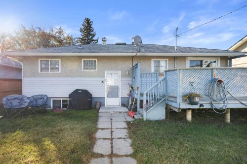 4612 Fortune Road Se, Calgary, AB - Outdoor