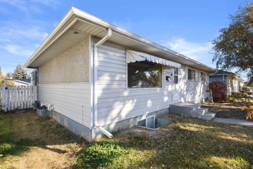 4612 Fortune Road Se, Calgary, AB - Outdoor