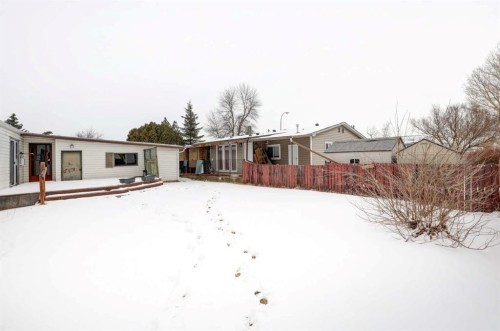 47 Huntstrom Drive Ne, Calgary, AB - Outdoor