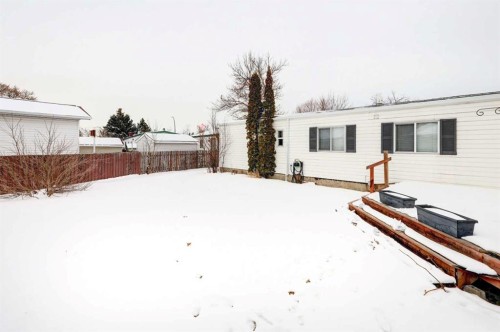 47 Huntstrom Drive Ne, Calgary, AB - Outdoor
