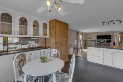 47 Huntstrom Drive Ne, Calgary, AB - Indoor Photo Showing Dining Room