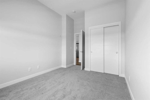 406-255 Les Jardins Park Se, Calgary, AB - Indoor Photo Showing Other Room