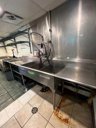 736 17 Avenue Sw, Calgary, AB 