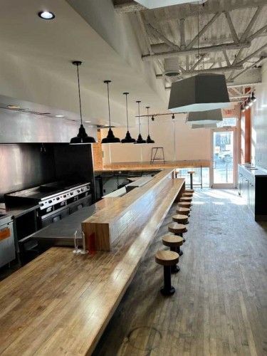 736 17 Avenue Sw, Calgary, AB 