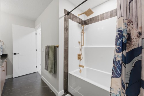 208-562 Seton Circle Se, Calgary, AB - Indoor