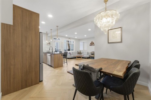 208-562 Seton Circle Se, Calgary, AB - Indoor Photo Showing Dining Room