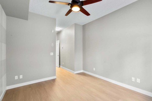115-1414 17 Street Se, Calgary, AB - Indoor Photo Showing Other Room
