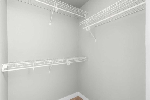 115-1414 17 Street Se, Calgary, AB - Indoor With Storage