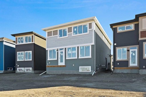 405 Corner Glen Way Ne, Calgary, AB - Outdoor