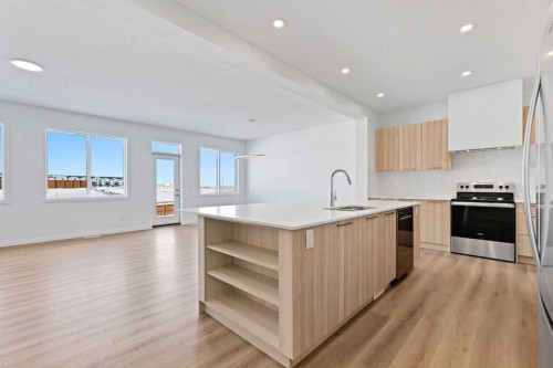 405 Corner Glen Way Ne, Calgary, AB - Indoor Photo Showing Kitchen With Stainless Steel Kitchen With Upgraded Kitchen