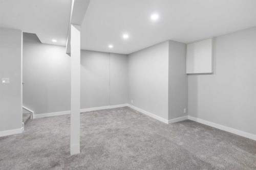 5-5520 1 Avenue Se, Calgary, AB - Indoor