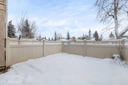 5-5520 1 Avenue Se, Calgary, AB - Outdoor
