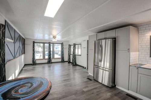 429-3223 83 Street Nw, Calgary, AB 