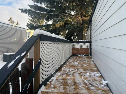 429-3223 83 Street Nw, Calgary, AB 