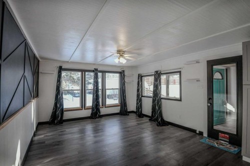 429-3223 83 Street Nw, Calgary, AB 