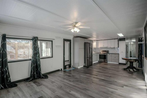 429-3223 83 Street Nw, Calgary, AB 