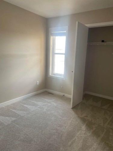 947 41 Avenue North, Lethbridge, AB - Indoor Photo Showing Other Room