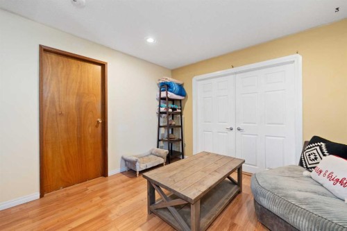 24 Brentwood Drive, Strathmore, AB - Indoor