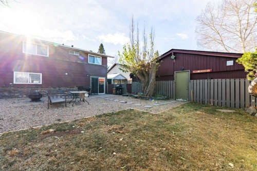 24 Brentwood Drive, Strathmore, AB - Outdoor