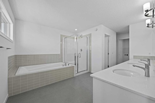 211 Corner Glen Crescent Ne, Calgary, AB - Indoor Photo Showing Bathroom