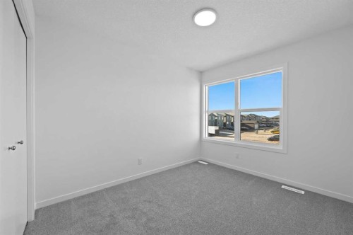 211 Corner Glen Crescent Ne, Calgary, AB - Indoor Photo Showing Other Room