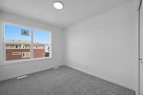 211 Corner Glen Crescent Ne, Calgary, AB - Indoor Photo Showing Other Room