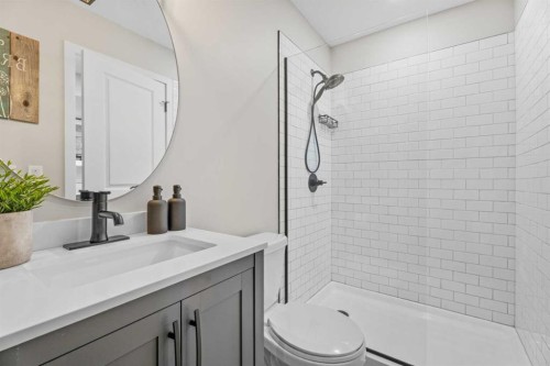 136 Dawson Drive, Chestermere, AB - Indoor Photo Showing Bathroom