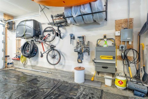 136 Dawson Drive, Chestermere, AB - Indoor