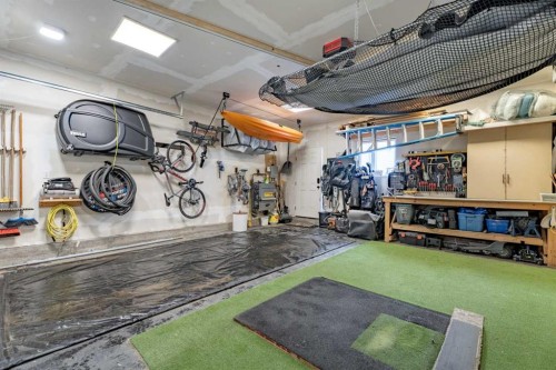 136 Dawson Drive, Chestermere, AB - Indoor Photo Showing Garage