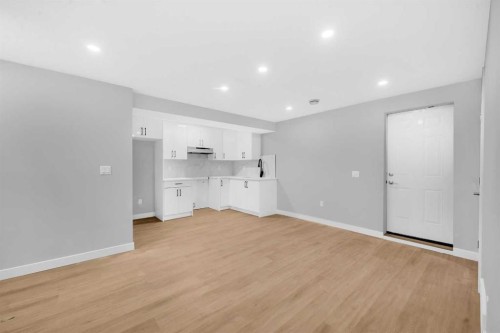 219 Falwood Way Ne, Calgary, AB - Indoor Photo Showing Kitchen