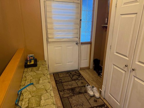 103 Templeson Way Ne, Calgary, AB - Indoor Photo Showing Other Room