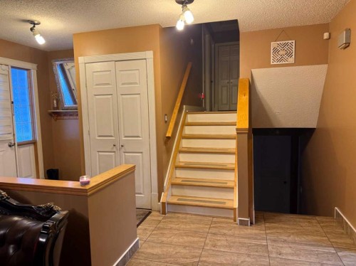 103 Templeson Way Ne, Calgary, AB - Indoor Photo Showing Other Room