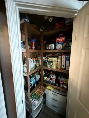 103 Templeson Way Ne, Calgary, AB - Indoor Photo Showing Other Room