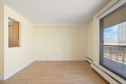 806-1334 12 Avenue Sw, Calgary, AB - Indoor Photo Showing Other Room