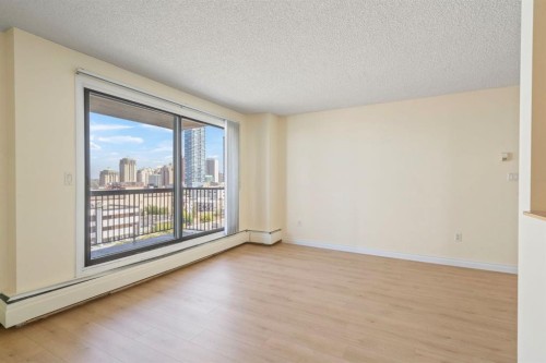 806-1334 12 Avenue Sw, Calgary, AB - Indoor Photo Showing Other Room