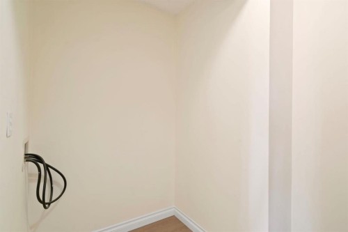 806-1334 12 Avenue Sw, Calgary, AB - Indoor Photo Showing Other Room