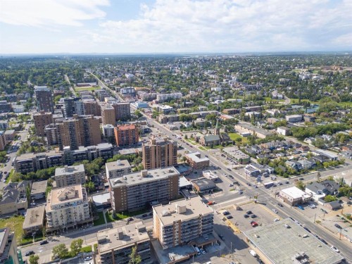 806-1334 12 Avenue Sw, Calgary, AB - Outdoor With View