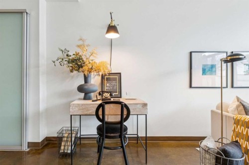 411-135 13 Avenue Sw, Calgary, AB - Indoor Photo Showing Other Room