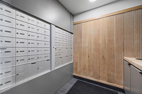 2115-350 Livingston Common Ne, Calgary, AB - Indoor Photo Showing Other Room